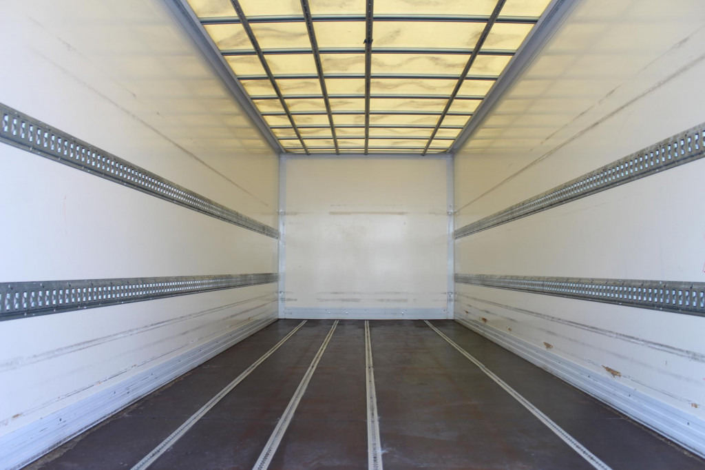 Mercedes-Benz Atego 1221 E6 Koffer Klima LDW Schalter LBW - Kamion sandučar: slika Mercedes-Benz Atego 1221 E6 Koffer Klima LDW Schalter LBW - Kamion sandučar Mercedes-Benz Atego 1221 E6 Koffer Klima LDW Schalter LBW - Kamion sandučar: slika Mercedes-Benz Atego 1221 E6 Koffer Klima LDW Schalter LBW - Kamion sandučar