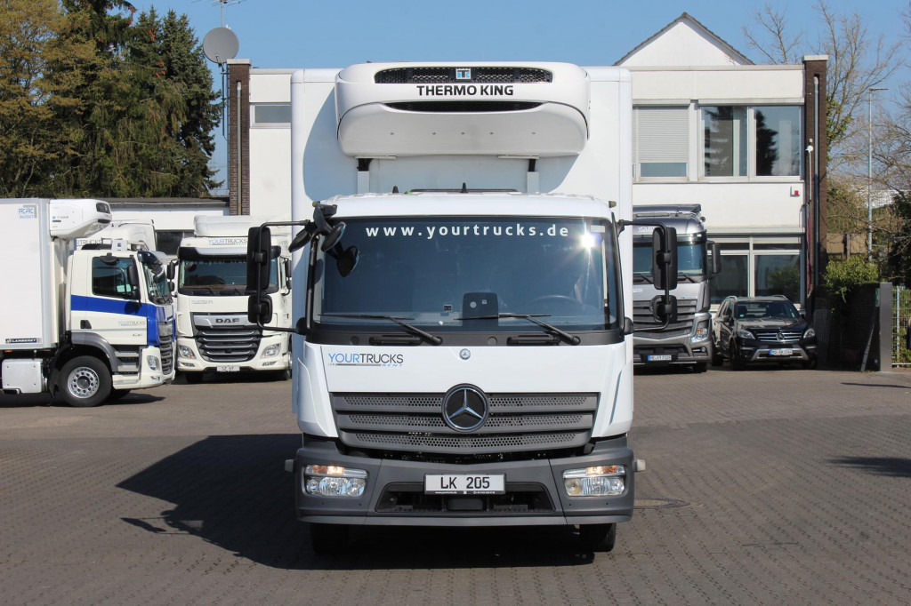 Kamion hladnjača Mercedes-Benz Atego 1221 TK T-800R Tiefkühl Türen+LBW: slika Kamion hladnjača Mercedes-Benz Atego 1221 TK T-800R Tiefkühl Türen+LBW Kamion hladnjača Mercedes-Benz Atego 1221 TK T-800R Tiefkühl Türen+LBW: slika Kamion hladnjača Mercedes-Benz Atego 1221 TK T-800R Tiefkühl Türen+LBW