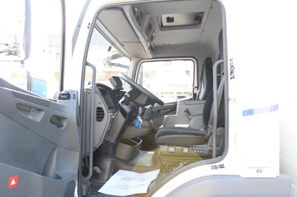 Mercedes-Benz Atego 1321 E6 Koffer Klima Kamera Schalter LBW - Kamion sandučar: slika Mercedes-Benz Atego 1321 E6 Koffer Klima Kamera Schalter LBW - Kamion sandučar Mercedes-Benz Atego 1321 E6 Koffer Klima Kamera Schalter LBW - Kamion sandučar: slika Mercedes-Benz Atego 1321 E6 Koffer Klima Kamera Schalter LBW - Kamion sandučar