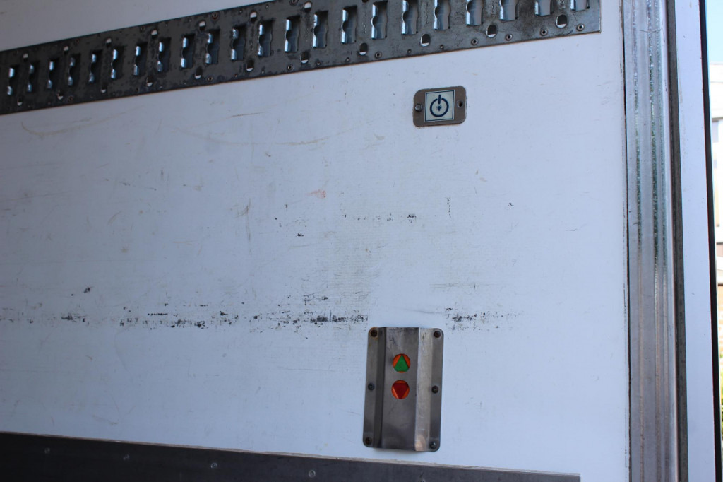 Renault D16 E6 CS 1250Mt. Bi-Temp. Tür+LBW TW Strom - Kamion hladnjača: slika Renault D16 E6 CS 1250Mt. Bi-Temp. Tür+LBW TW Strom - Kamion hladnjača Renault D16 E6 CS 1250Mt. Bi-Temp. Tür+LBW TW Strom - Kamion hladnjača: slika Renault D16 E6 CS 1250Mt. Bi-Temp. Tür+LBW TW Strom - Kamion hladnjača