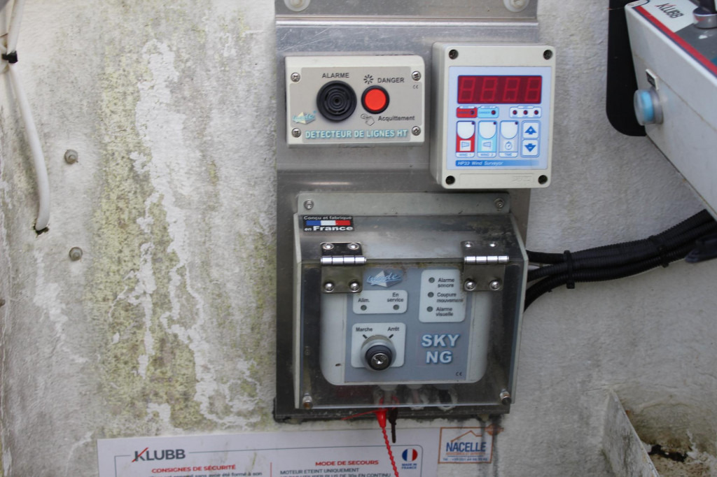 Renault Master Bühne KLUBB 11m 2 Personen Korb 200kg - Podizna platforma montirana na kamion: slika Renault Master Bühne KLUBB 11m 2 Personen Korb 200kg - Podizna platforma montirana na kamion Renault Master Bühne KLUBB 11m 2 Personen Korb 200kg - Podizna platforma montirana na kamion: slika Renault Master Bühne KLUBB 11m 2 Personen Korb 200kg - Podizna platforma montirana na kamion