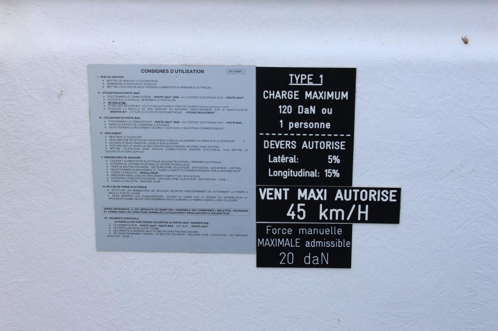 Renault Master Comilev 100TF1 10m Klima nur 167h HU-UVV - Podizna platforma montirana na kamion: slika Renault Master Comilev 100TF1 10m Klima nur 167h HU-UVV - Podizna platforma montirana na kamion Renault Master Comilev 100TF1 10m Klima nur 167h HU-UVV - Podizna platforma montirana na kamion: slika Renault Master Comilev 100TF1 10m Klima nur 167h HU-UVV - Podizna platforma montirana na kamion