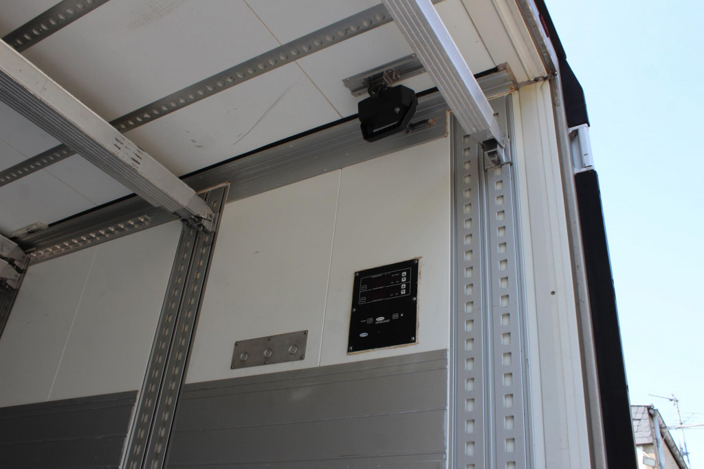 SCHMITZ Carrier Vector 1950Mt. Doppelstock Blumen LBW! - Poluprikolica hladnjača: slika SCHMITZ Carrier Vector 1950Mt. Doppelstock Blumen LBW! - Poluprikolica hladnjača SCHMITZ Carrier Vector 1950Mt. Doppelstock Blumen LBW! - Poluprikolica hladnjača: slika SCHMITZ Carrier Vector 1950Mt. Doppelstock Blumen LBW! - Poluprikolica hladnjača