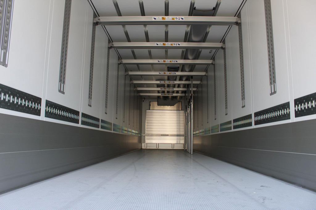 SCHMITZ Thermo KingA400 Blumen Ladebordwand Miete-Rent - Poluprikolica hladnjača: slika SCHMITZ Thermo KingA400 Blumen Ladebordwand Miete-Rent - Poluprikolica hladnjača SCHMITZ Thermo KingA400 Blumen Ladebordwand Miete-Rent - Poluprikolica hladnjača: slika SCHMITZ Thermo KingA400 Blumen Ladebordwand Miete-Rent - Poluprikolica hladnjača
