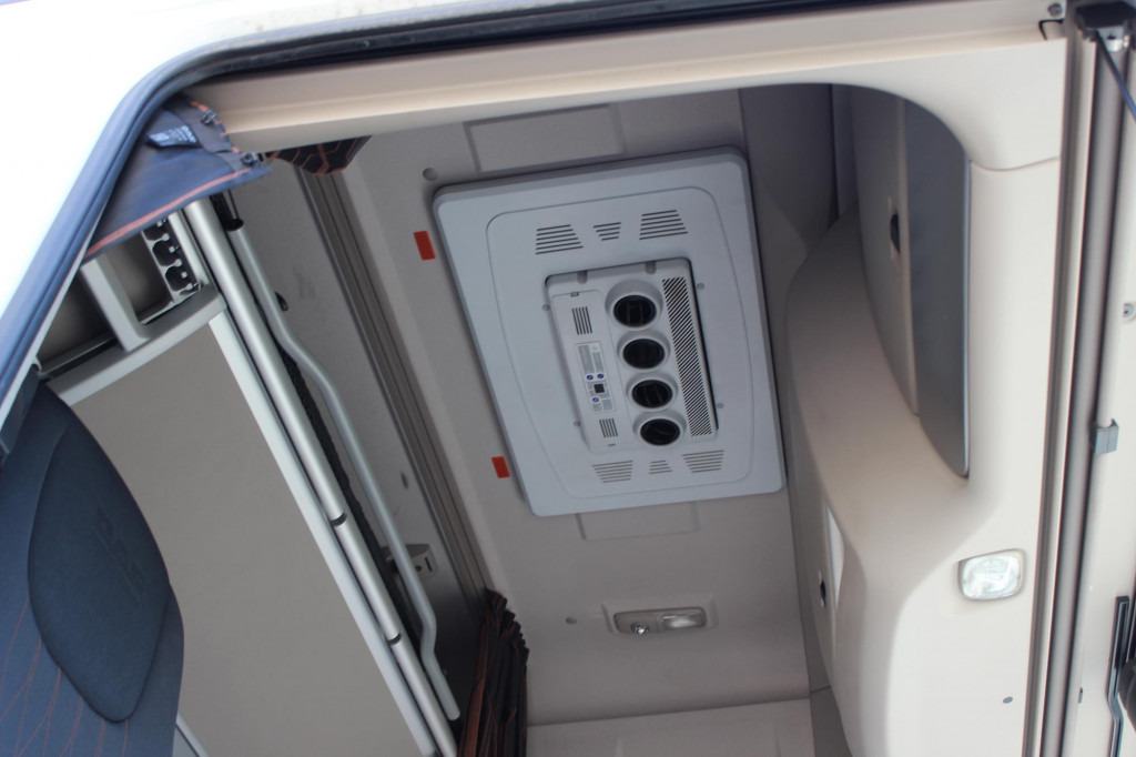 Daf 530 SSC Retarder Kühlbox 2 Tanks Standklima - Tegljač: slika Daf 530 SSC Retarder Kühlbox 2 Tanks Standklima - Tegljač Daf 530 SSC Retarder Kühlbox 2 Tanks Standklima - Tegljač: slika Daf 530 SSC Retarder Kühlbox 2 Tanks Standklima - Tegljač