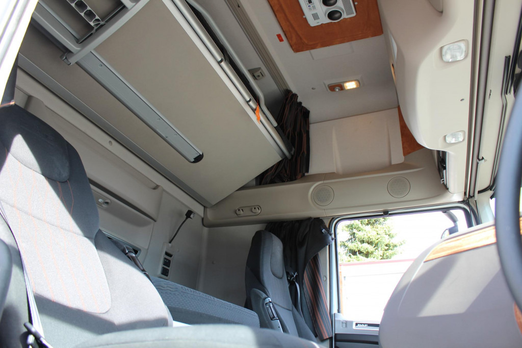 Daf 530 SSC Retarder Kühlbox 2 Tanks Standklima - Tegljač: slika Daf 530 SSC Retarder Kühlbox 2 Tanks Standklima - Tegljač Daf 530 SSC Retarder Kühlbox 2 Tanks Standklima - Tegljač: slika Daf 530 SSC Retarder Kühlbox 2 Tanks Standklima - Tegljač