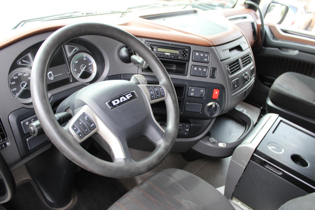 Daf XF 480 SC Retarder Standklima Kühlbox 2 Tanks - Tegljač: slika Daf XF 480 SC Retarder Standklima Kühlbox 2 Tanks - Tegljač Daf XF 480 SC Retarder Standklima Kühlbox 2 Tanks - Tegljač: slika Daf XF 480 SC Retarder Standklima Kühlbox 2 Tanks - Tegljač