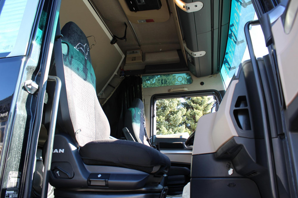 MAN TGX 540 D38 XXL Retarder Standklima Xenon Navi - Tegljač: slika MAN TGX 540 D38 XXL Retarder Standklima Xenon Navi - Tegljač MAN TGX 540 D38 XXL Retarder Standklima Xenon Navi - Tegljač: slika MAN TGX 540 D38 XXL Retarder Standklima Xenon Navi - Tegljač