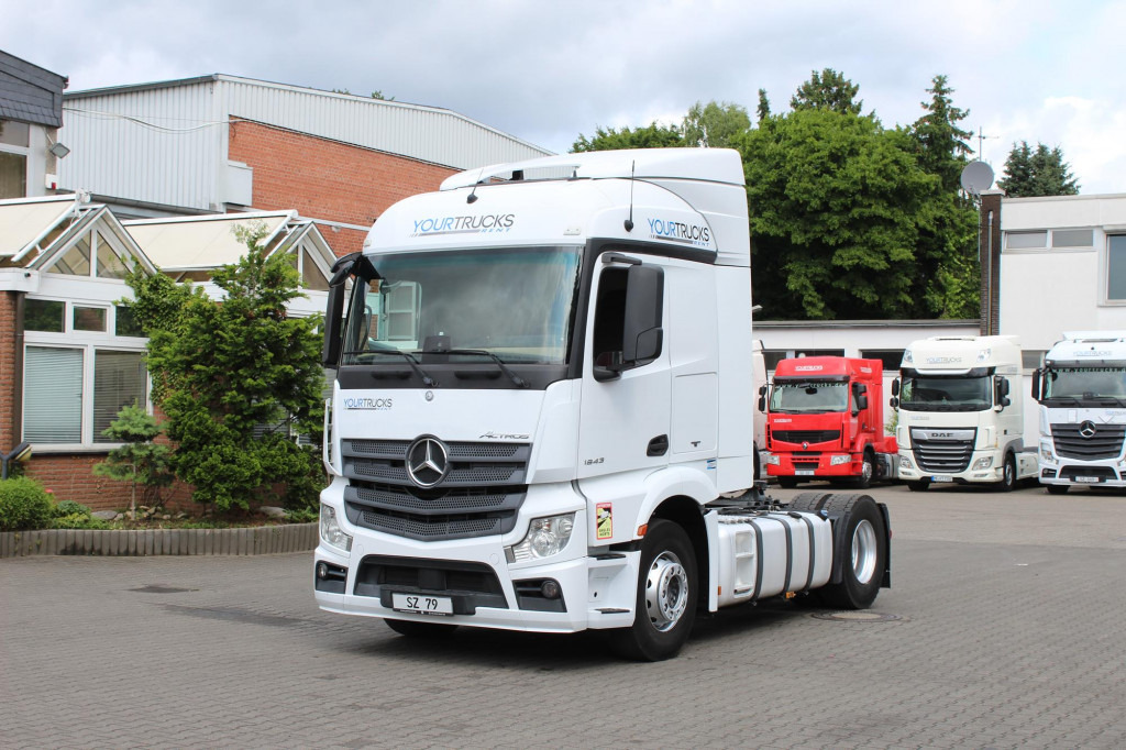 Mercedes-Benz Actros 1843 E6 Kühlbox ACC LDW - Tegljač: slika Mercedes-Benz Actros 1843 E6 Kühlbox ACC LDW - Tegljač Mercedes-Benz Actros 1843 E6 Kühlbox ACC LDW - Tegljač: slika Mercedes-Benz Actros 1843 E6 Kühlbox ACC LDW - Tegljač