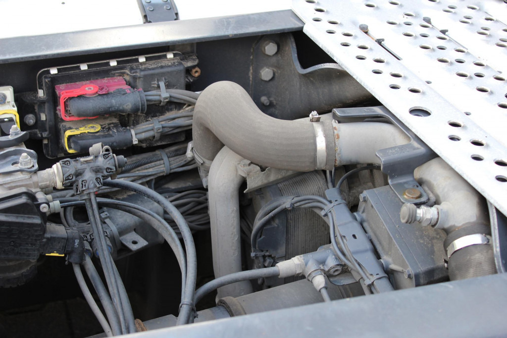 Tegljač Scania R 500   Retarder  LDWS  Kühlbox  2 Tanks  Navi: slika Tegljač Scania R 500   Retarder  LDWS  Kühlbox  2 Tanks  Navi