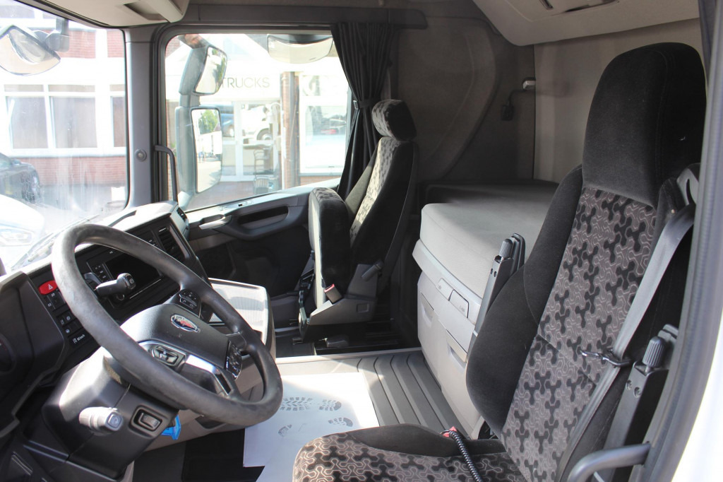 Scania R 500 Retarder LDWS Kühlbox 2 Tanks Navi - Tegljač: slika Scania R 500 Retarder LDWS Kühlbox 2 Tanks Navi - Tegljač Scania R 500 Retarder LDWS Kühlbox 2 Tanks Navi - Tegljač: slika Scania R 500 Retarder LDWS Kühlbox 2 Tanks Navi - Tegljač