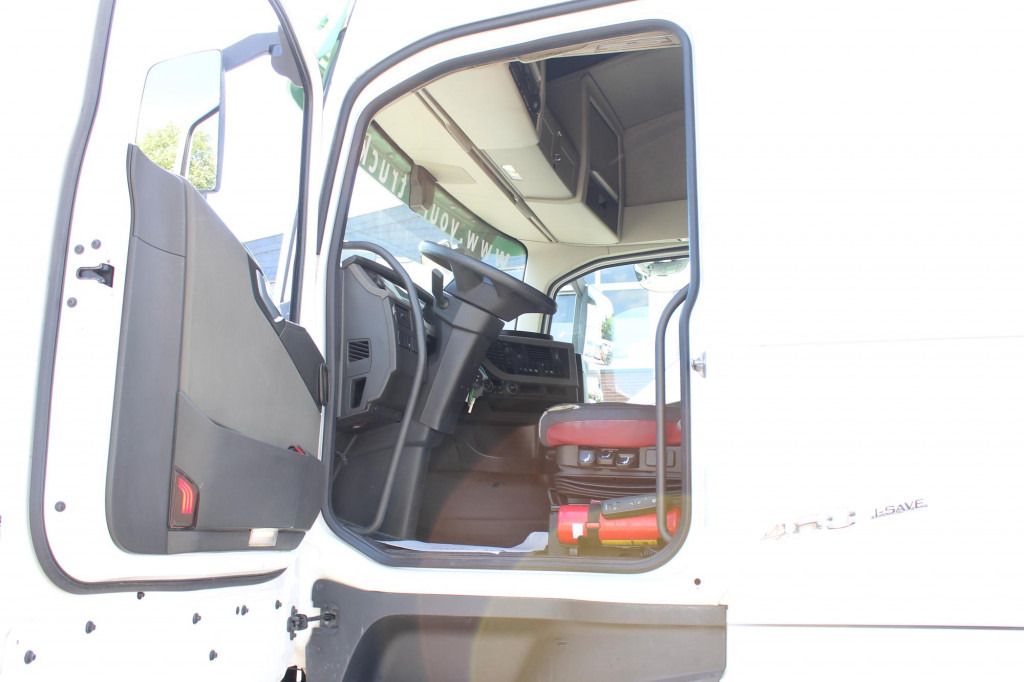 Volvo FH 460 E6 Globetrotter 2 Tanks i-Park Cool - Tegljač: slika Volvo FH 460 E6 Globetrotter 2 Tanks i-Park Cool - Tegljač Volvo FH 460 E6 Globetrotter 2 Tanks i-Park Cool - Tegljač: slika Volvo FH 460 E6 Globetrotter 2 Tanks i-Park Cool - Tegljač