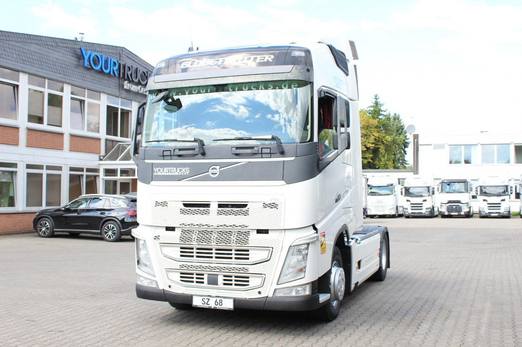 Volvo FH 500 E6 Globe I-Shift I-Park Cool 2 Tank - Tegljač: slika Volvo FH 500 E6 Globe I-Shift I-Park Cool 2 Tank - Tegljač Volvo FH 500 E6 Globe I-Shift I-Park Cool 2 Tank - Tegljač: slika Volvo FH 500 E6 Globe I-Shift I-Park Cool 2 Tank - Tegljač