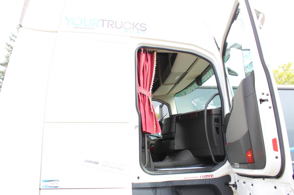 Volvo FH 500 E6 Globe I-Shift I-Park Cool 2 Tank - Tegljač: slika Volvo FH 500 E6 Globe I-Shift I-Park Cool 2 Tank - Tegljač Volvo FH 500 E6 Globe I-Shift I-Park Cool 2 Tank - Tegljač: slika Volvo FH 500 E6 Globe I-Shift I-Park Cool 2 Tank - Tegljač