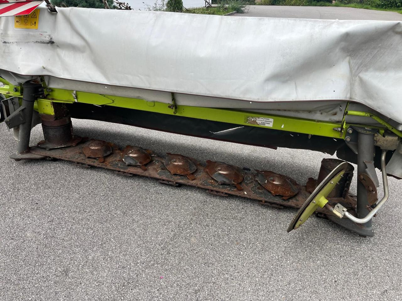 CLAAS DISCO 3050, Heckmähwerk, Baujahr 2011 - Kosilica: slika CLAAS DISCO 3050, Heckmähwerk, Baujahr 2011 - Kosilica CLAAS DISCO 3050, Heckmähwerk, Baujahr 2011 - Kosilica: slika CLAAS DISCO 3050, Heckmähwerk, Baujahr 2011 - Kosilica