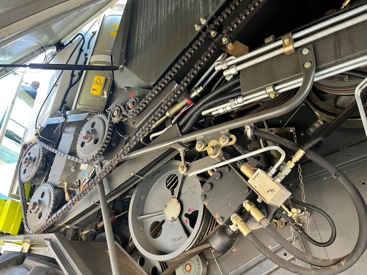 Kombajn za žetvu CLAAS Lexion 550 mit Schneidwerk V750, mit 3D, Baujahr 2009, guter gepflegter Zustand: slika Kombajn za žetvu CLAAS Lexion 550 mit Schneidwerk V750, mit 3D, Baujahr 2009, guter gepflegter Zustand