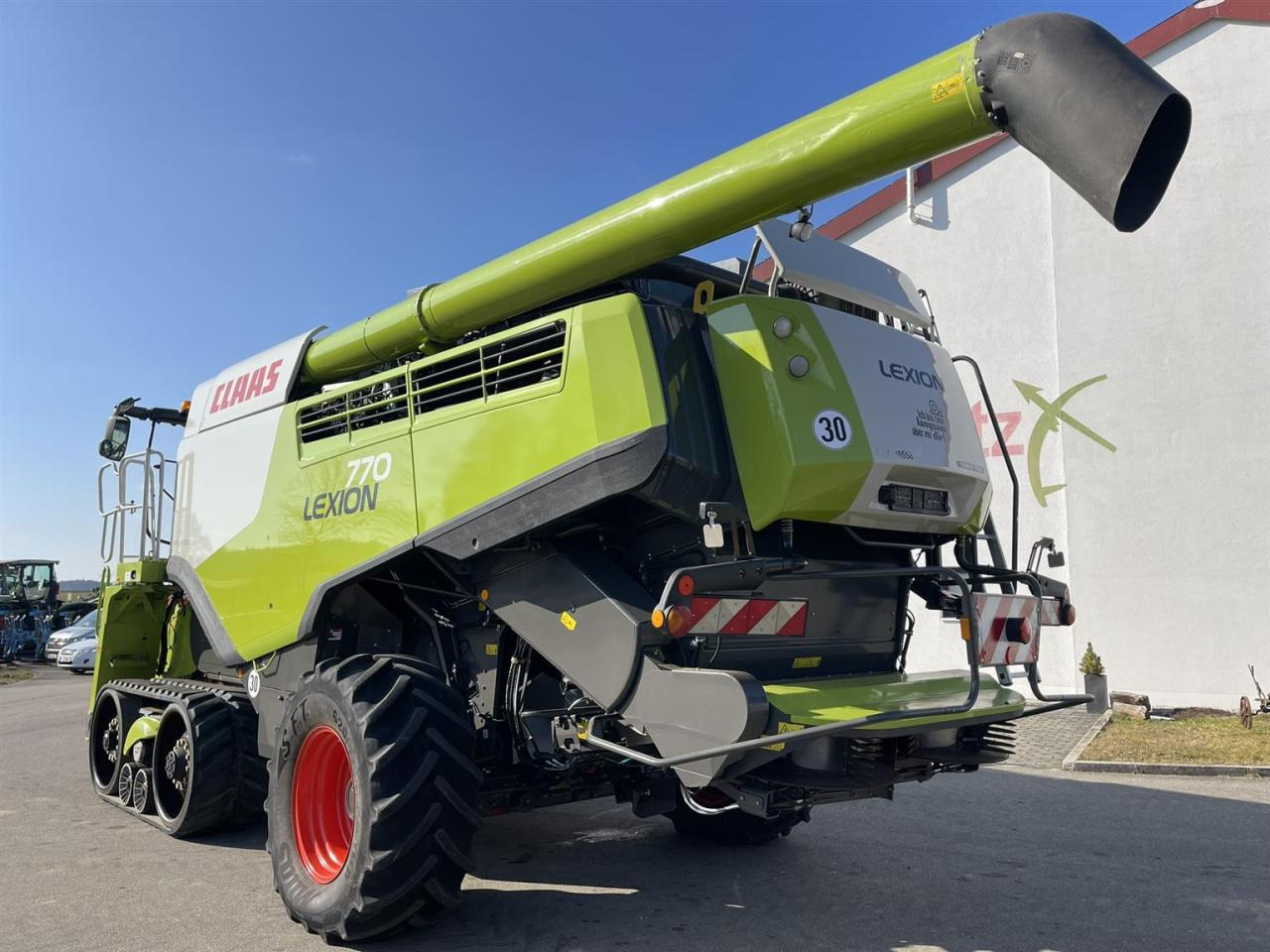 CLAAS Lexion 770TT Model C76 V1230 Grainmeter 4D Cemos - Kombajn za žetvu: slika CLAAS Lexion 770TT Model C76 V1230 Grainmeter 4D Cemos - Kombajn za žetvu CLAAS Lexion 770TT Model C76 V1230 Grainmeter 4D Cemos - Kombajn za žetvu: slika CLAAS Lexion 770TT Model C76 V1230 Grainmeter 4D Cemos - Kombajn za žetvu