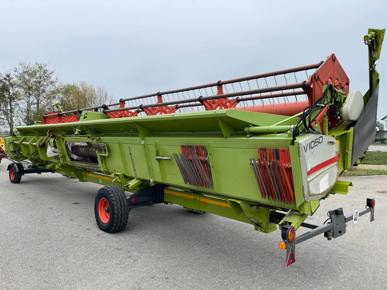 CLAAS V1050 inkl. Raps - Heder za kombajn: slika CLAAS V1050 inkl. Raps - Heder za kombajn CLAAS V1050 inkl. Raps - Heder za kombajn: slika CLAAS V1050 inkl. Raps - Heder za kombajn