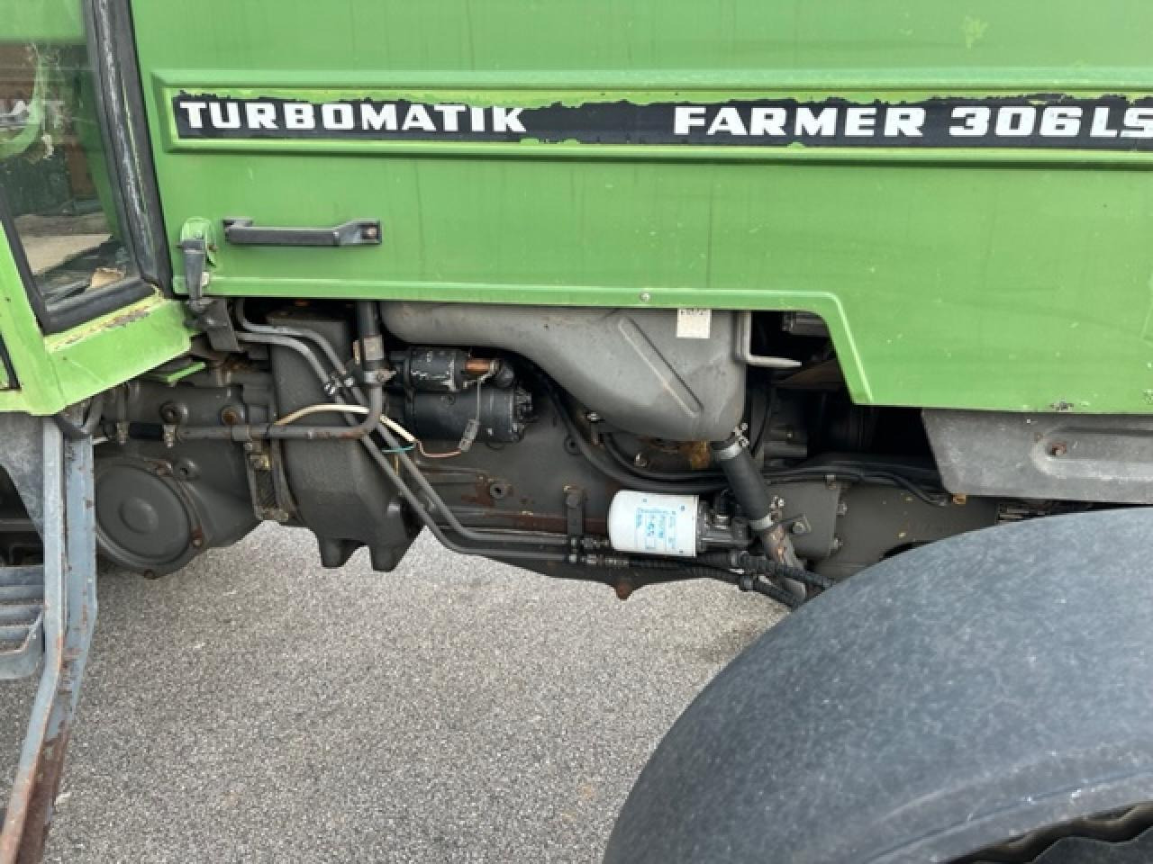 Fendt Farmer 306 LS, Bereifung neuwertig - Traktor: slika Fendt Farmer 306 LS, Bereifung neuwertig - Traktor Fendt Farmer 306 LS, Bereifung neuwertig - Traktor: slika Fendt Farmer 306 LS, Bereifung neuwertig - Traktor