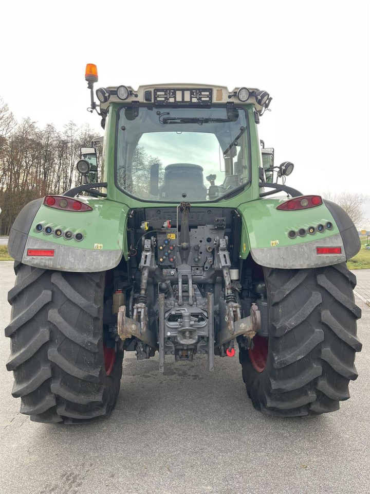 Fendt Fendt 718 Vario SCR GPS - Traktor: slika Fendt Fendt 718 Vario SCR GPS - Traktor Fendt Fendt 718 Vario SCR GPS - Traktor: slika Fendt Fendt 718 Vario SCR GPS - Traktor