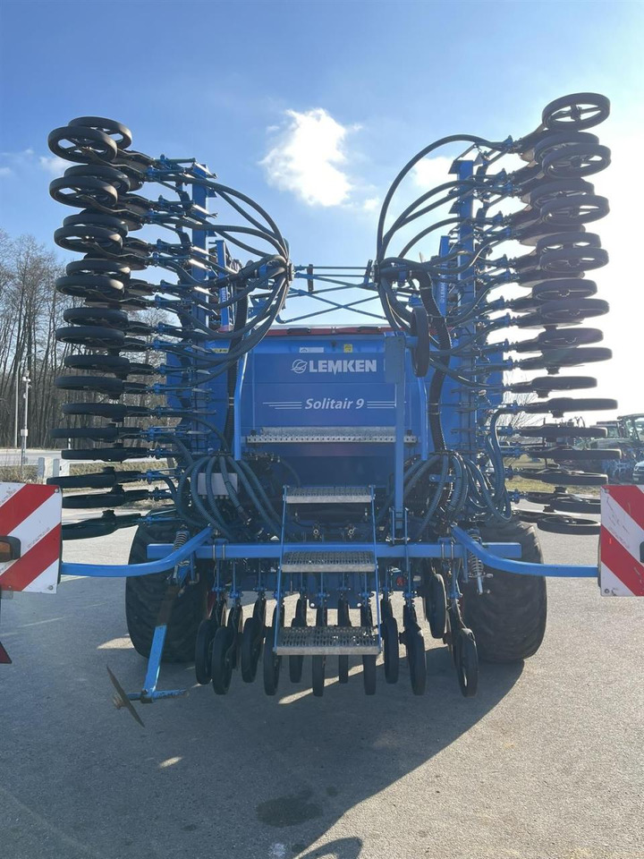 Lemken Säkombi Lemken Zirkon 10/600KA und Solitär 9 - Kombajn i sijačica: slika Lemken Säkombi Lemken Zirkon 10/600KA und Solitär 9 - Kombajn i sijačica Lemken Säkombi Lemken Zirkon 10/600KA und Solitär 9 - Kombajn i sijačica: slika Lemken Säkombi Lemken Zirkon 10/600KA und Solitär 9 - Kombajn i sijačica