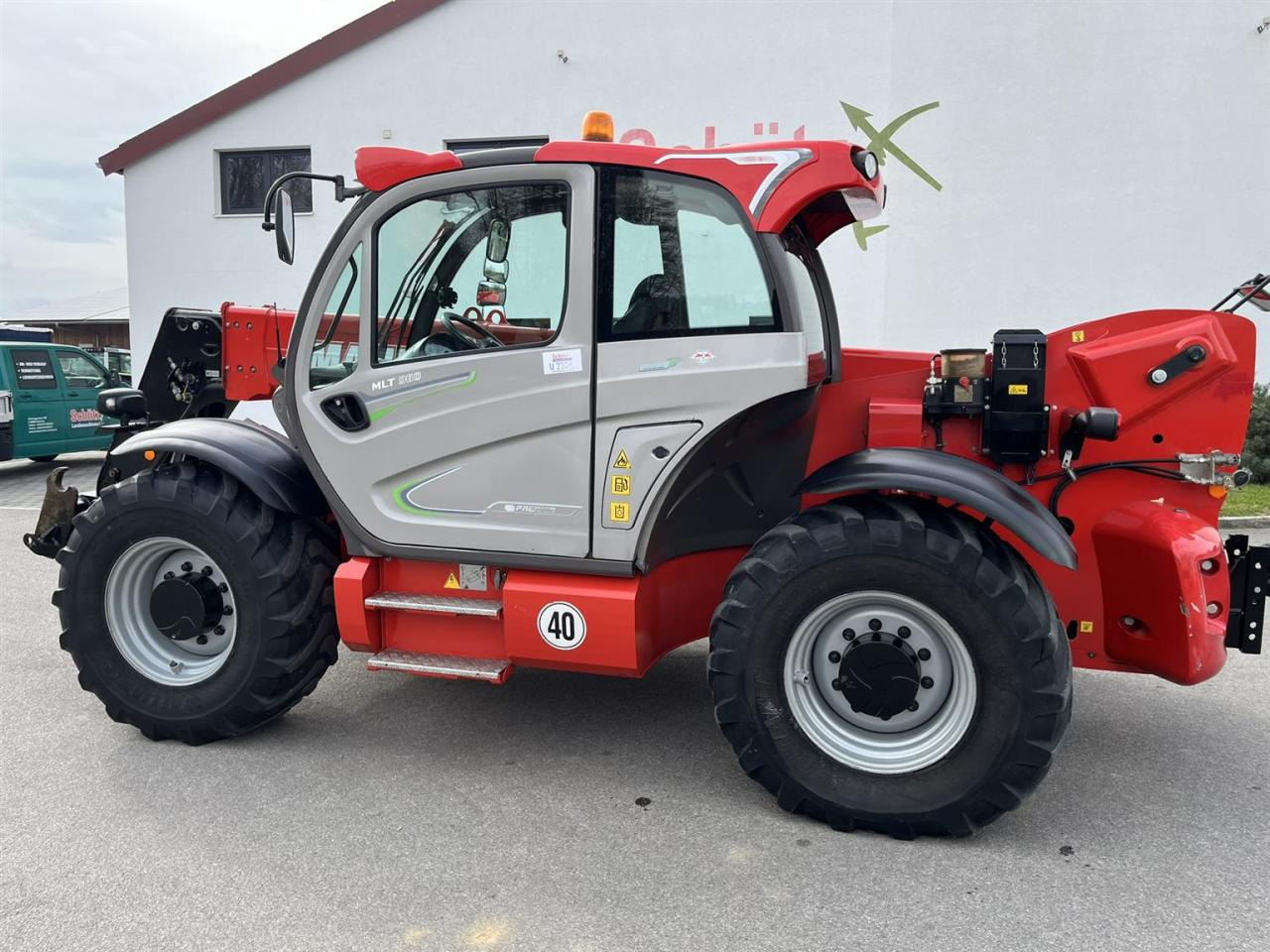 Manitou Manitou Teleskoplader MLT 960 - Teleskopski rukovatelj: slika Manitou Manitou Teleskoplader MLT 960 - Teleskopski rukovatelj Manitou Manitou Teleskoplader MLT 960 - Teleskopski rukovatelj: slika Manitou Manitou Teleskoplader MLT 960 - Teleskopski rukovatelj