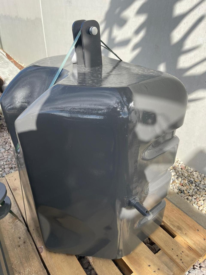 CLAAS Frontgewicht 600 kg, NEU - Priključak: slika CLAAS Frontgewicht 600 kg, NEU - Priključak CLAAS Frontgewicht 600 kg, NEU - Priključak: slika CLAAS Frontgewicht 600 kg, NEU - Priključak