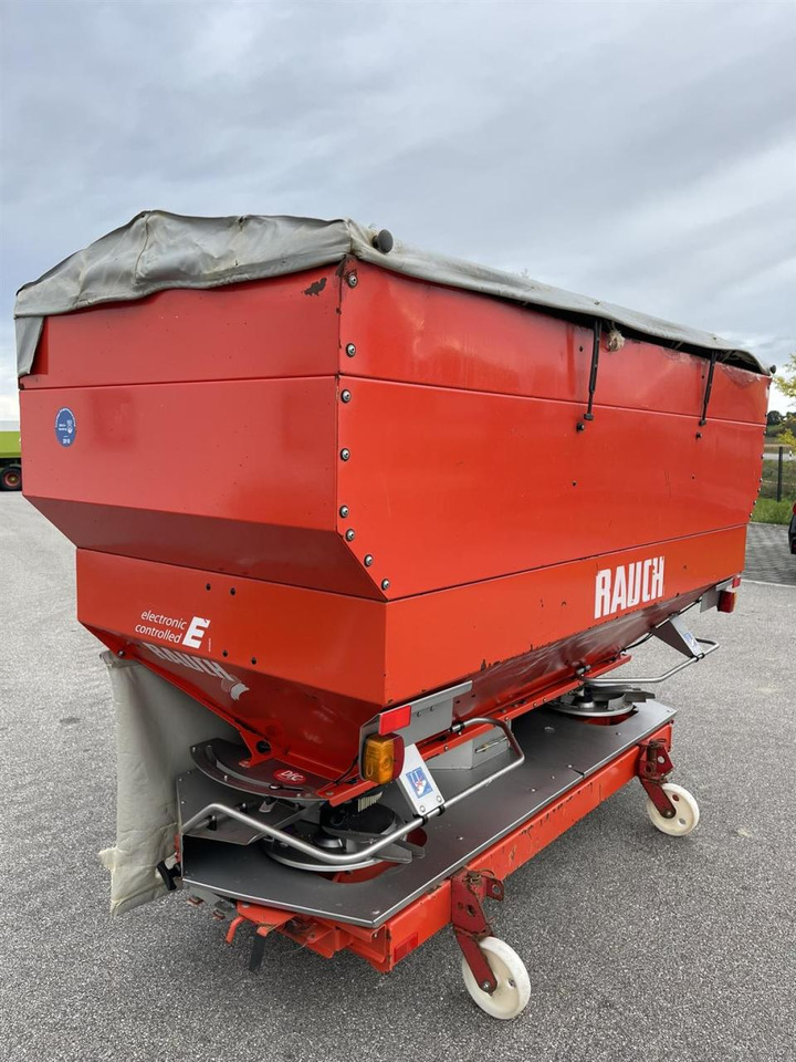 Rauch Axera H EMC 1102 Quantron P / Terminal - Rasipač gnojiva: slika Rauch Axera H EMC 1102 Quantron P / Terminal - Rasipač gnojiva Rauch Axera H EMC 1102 Quantron P / Terminal - Rasipač gnojiva: slika Rauch Axera H EMC 1102 Quantron P / Terminal - Rasipač gnojiva