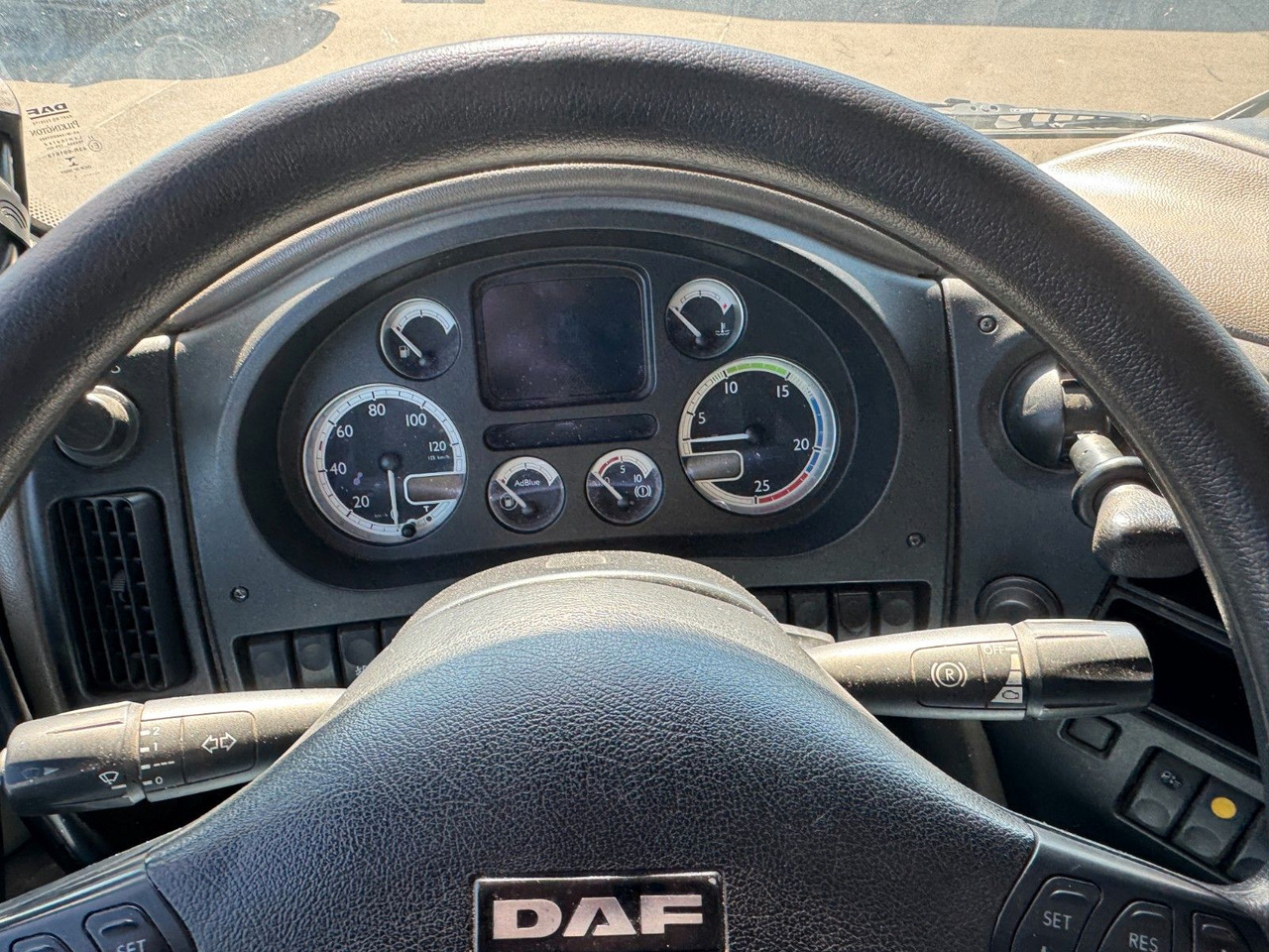 Zakup  DAF XF 105.460 - Gergen Adonis TAK 20 ok 1205 DAF XF 105.460 - Gergen Adonis TAK 20 ok 1205: slika Zakup  DAF XF 105.460 - Gergen Adonis TAK 20 ok 1205 DAF XF 105.460 - Gergen Adonis TAK 20 ok 1205