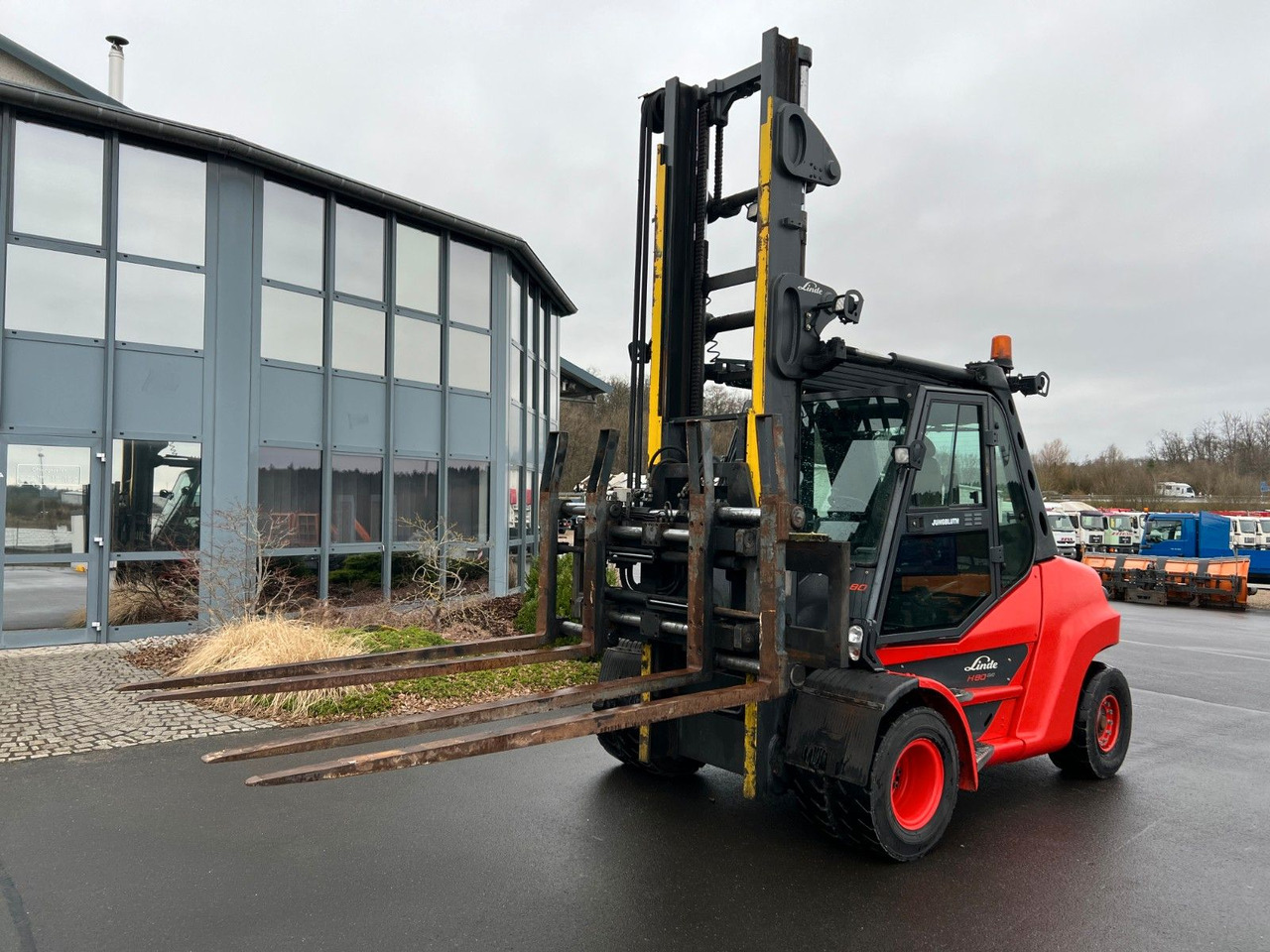 Linde H 80-900 EVO Linde H 80-900 EVO - Diesel viličar: slika Linde H 80-900 EVO Linde H 80-900 EVO - Diesel viličar Linde H 80-900 EVO Linde H 80-900 EVO - Diesel viličar: slika Linde H 80-900 EVO Linde H 80-900 EVO - Diesel viličar