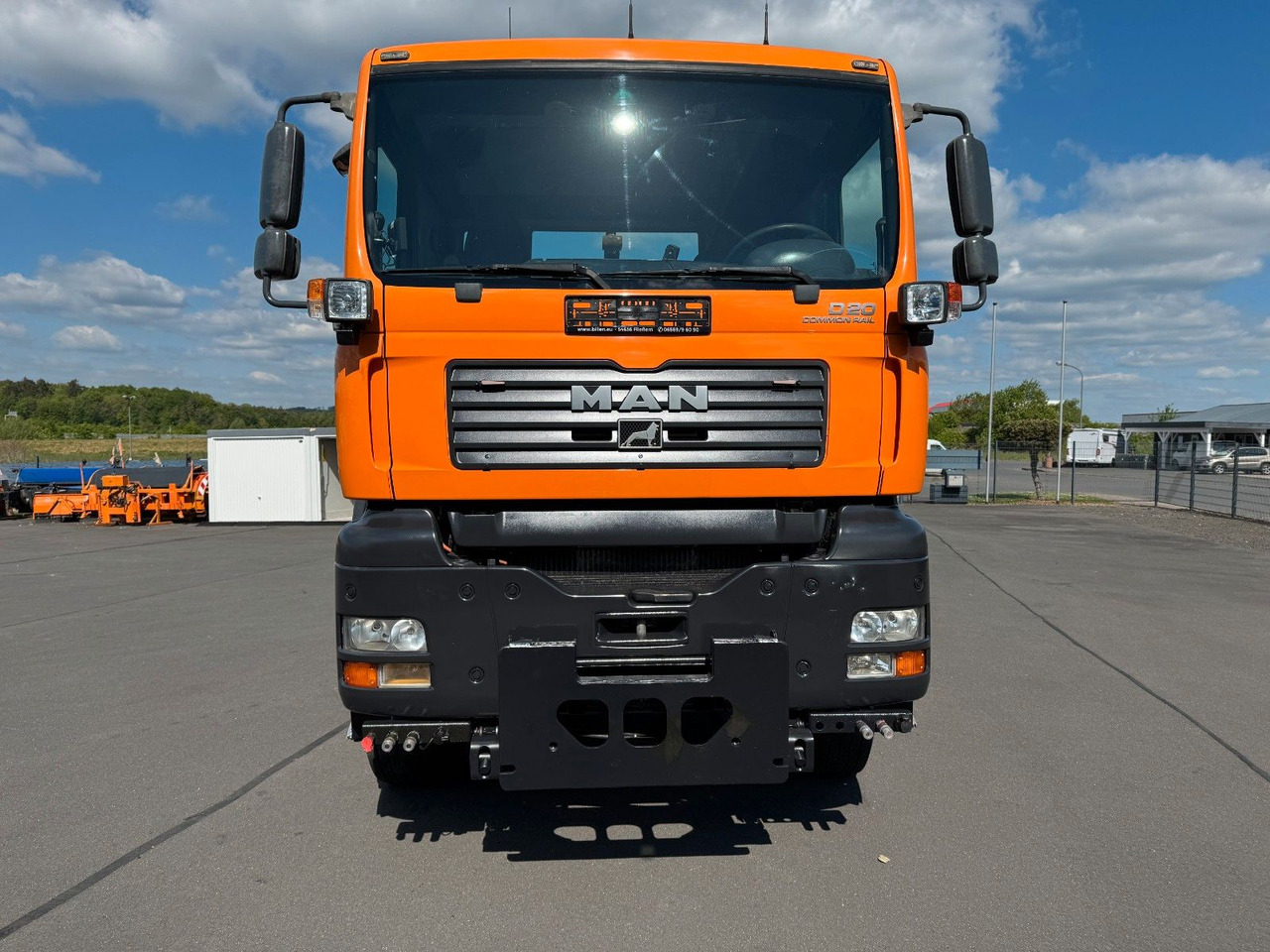 MAN TGA 18.350 4x4 Meiler Abroller RK 14.45 Winterd. - Kamion s kukastom dizalicom: slika MAN TGA 18.350 4x4 Meiler Abroller RK 14.45 Winterd. - Kamion s kukastom dizalicom MAN TGA 18.350 4x4 Meiler Abroller RK 14.45 Winterd. - Kamion s kukastom dizalicom: slika MAN TGA 18.350 4x4 Meiler Abroller RK 14.45 Winterd. - Kamion s kukastom dizalicom
