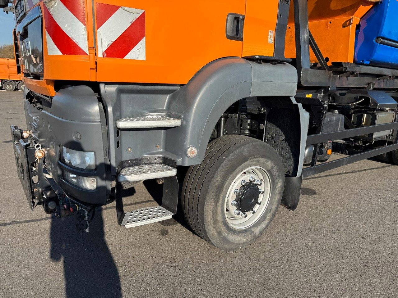 MAN TGS 18.360 4x4 Winterdienst Meiller Abroller - Kamion s kukastom dizalicom: slika MAN TGS 18.360 4x4 Winterdienst Meiller Abroller - Kamion s kukastom dizalicom MAN TGS 18.360 4x4 Winterdienst Meiller Abroller - Kamion s kukastom dizalicom: slika MAN TGS 18.360 4x4 Winterdienst Meiller Abroller - Kamion s kukastom dizalicom