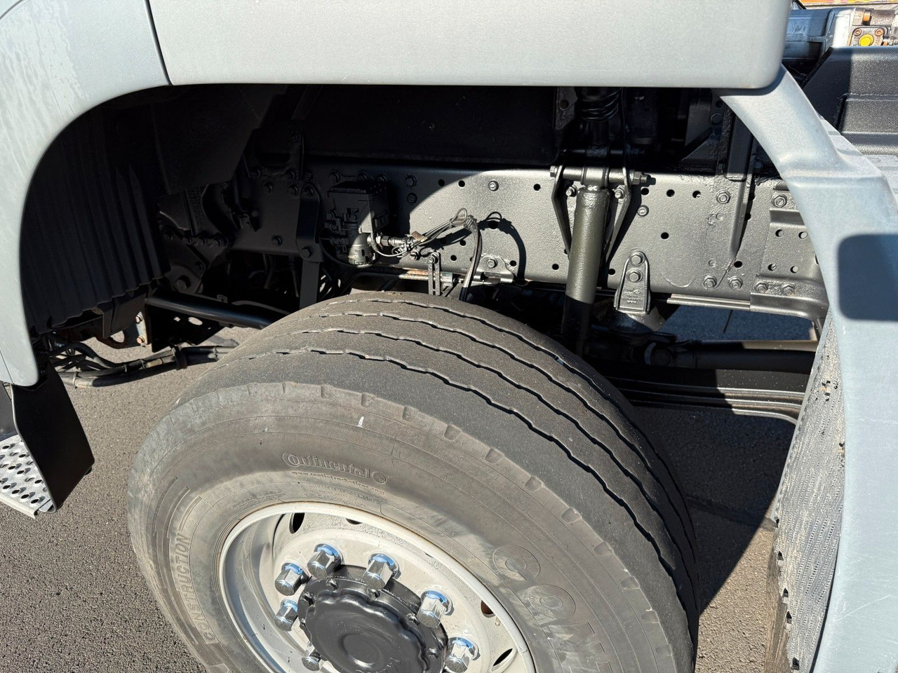 MAN TGS 18.360 4x4 Winterdienst Meiller Abroller - Kamion s kukastom dizalicom: slika MAN TGS 18.360 4x4 Winterdienst Meiller Abroller - Kamion s kukastom dizalicom MAN TGS 18.360 4x4 Winterdienst Meiller Abroller - Kamion s kukastom dizalicom: slika MAN TGS 18.360 4x4 Winterdienst Meiller Abroller - Kamion s kukastom dizalicom