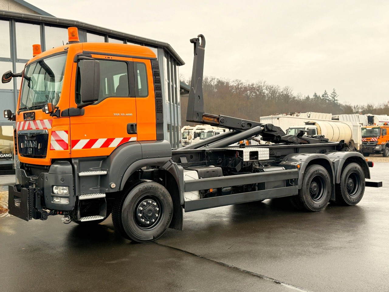 MAN TGS 33.400 6x6 Blattfederung Original 120500 km - Kamion s kukastom dizalicom: slika MAN TGS 33.400 6x6 Blattfederung Original 120500 km - Kamion s kukastom dizalicom MAN TGS 33.400 6x6 Blattfederung Original 120500 km - Kamion s kukastom dizalicom: slika MAN TGS 33.400 6x6 Blattfederung Original 120500 km - Kamion s kukastom dizalicom