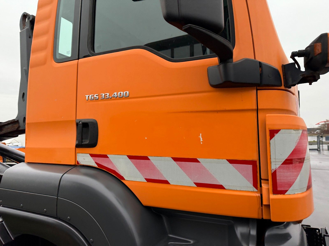 MAN TGS 33.400 6x6 Blattfederung Original 120500 km - Kamion s kukastom dizalicom: slika MAN TGS 33.400 6x6 Blattfederung Original 120500 km - Kamion s kukastom dizalicom MAN TGS 33.400 6x6 Blattfederung Original 120500 km - Kamion s kukastom dizalicom: slika MAN TGS 33.400 6x6 Blattfederung Original 120500 km - Kamion s kukastom dizalicom