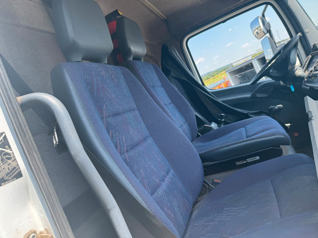 Dostavno vozilo sa zatvorenim sandukom Mercedes-Benz 818 Koffer / LBW / AHK + DL: slika Dostavno vozilo sa zatvorenim sandukom Mercedes-Benz 818 Koffer / LBW / AHK + DL