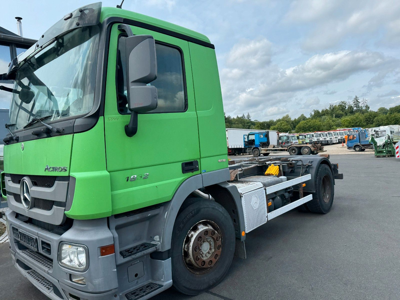 Mercedes-Benz Actros 1832 MP 3 Kipperfahrgestell + Klima - Kamion-šasija: slika Mercedes-Benz Actros 1832 MP 3 Kipperfahrgestell + Klima - Kamion-šasija Mercedes-Benz Actros 1832 MP 3 Kipperfahrgestell + Klima - Kamion-šasija: slika Mercedes-Benz Actros 1832 MP 3 Kipperfahrgestell + Klima - Kamion-šasija
