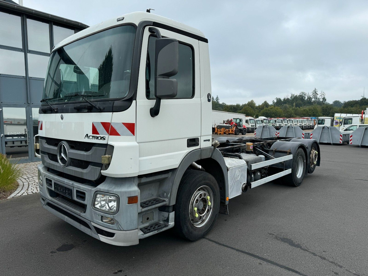 Mercedes-Benz Actros 2532 6x2 MP 3 Fahrgestell Mercedes-Benz Actros 2532 6x2 MP 3 Fahrgestell - Kamion-šasija: slika Mercedes-Benz Actros 2532 6x2 MP 3 Fahrgestell Mercedes-Benz Actros 2532 6x2 MP 3 Fahrgestell - Kamion-šasija Mercedes-Benz Actros 2532 6x2 MP 3 Fahrgestell Mercedes-Benz Actros 2532 6x2 MP 3 Fahrgestell - Kamion-šasija: slika Mercedes-Benz Actros 2532 6x2 MP 3 Fahrgestell Mercedes-Benz Actros 2532 6x2 MP 3 Fahrgestell - Kamion-šasija