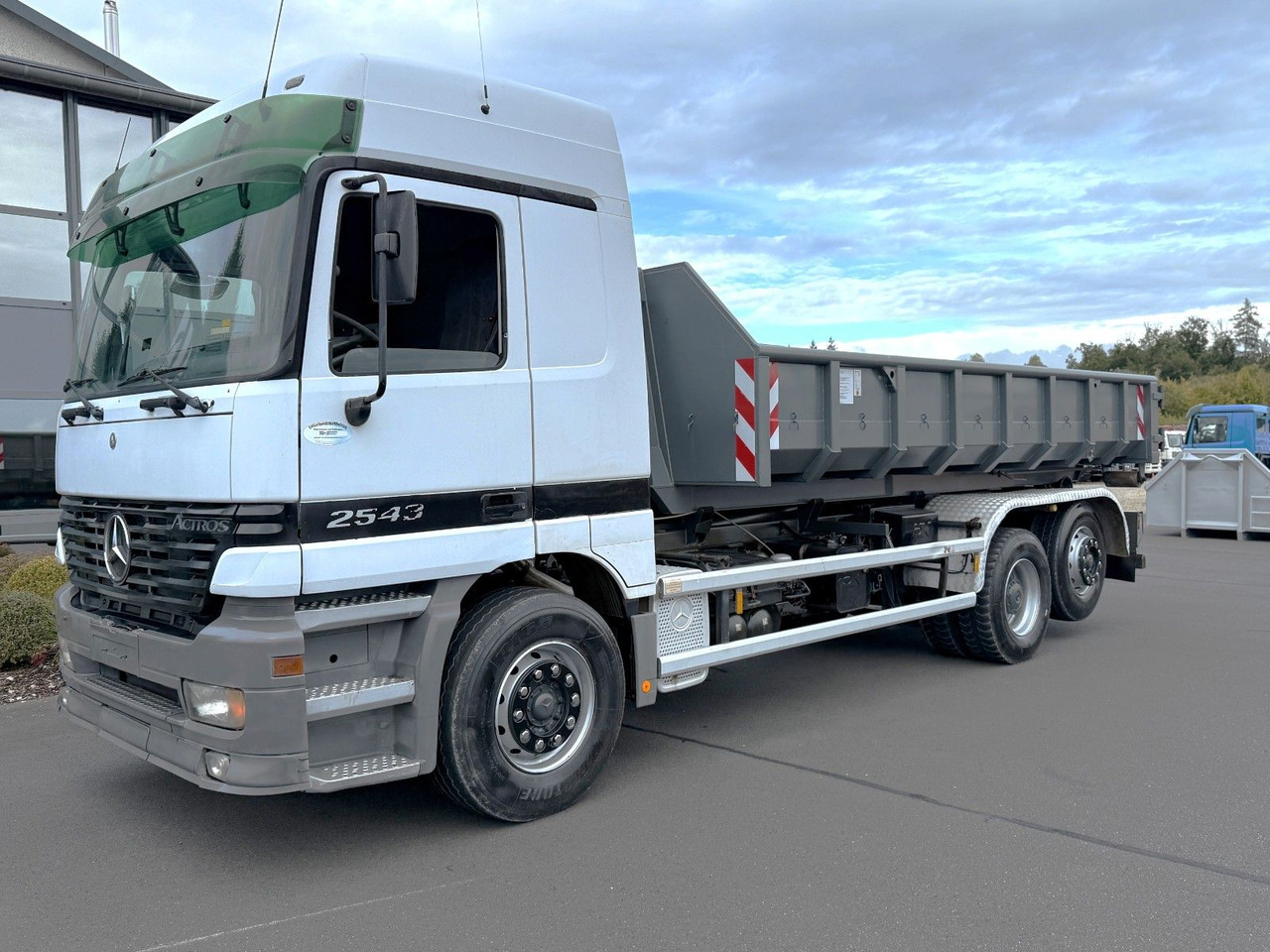 Mercedes-Benz Actros 2543 6x2 Klima + Kupplung - Kamion s kukastom dizalicom: slika Mercedes-Benz Actros 2543 6x2 Klima + Kupplung - Kamion s kukastom dizalicom Mercedes-Benz Actros 2543 6x2 Klima + Kupplung - Kamion s kukastom dizalicom: slika Mercedes-Benz Actros 2543 6x2 Klima + Kupplung - Kamion s kukastom dizalicom