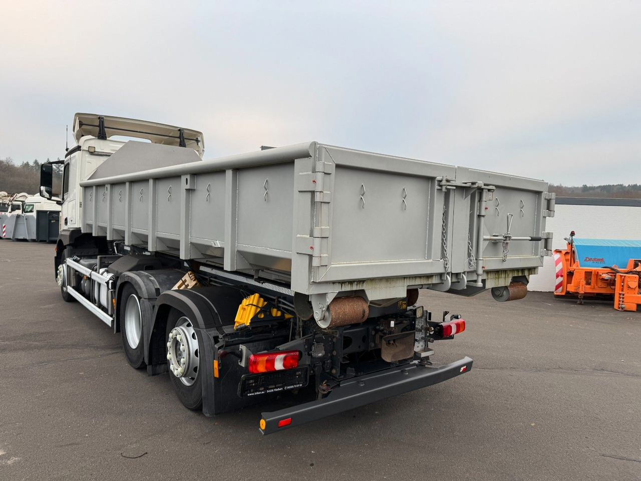 Mercedes-Benz Actros 2543 6x2 Meiler RK 20.65 Kranhydraulik Mercedes-Benz Actros 2543 6x2 Meiller RK 20.65 Kranhydraulik - Kamion s kukastom dizalicom: slika Mercedes-Benz Actros 2543 6x2 Meiler RK 20.65 Kranhydraulik Mercedes-Benz Actros 2543 6x2 Meiller RK 20.65 Kranhydraulik - Kamion s kukastom dizalicom Mercedes-Benz Actros 2543 6x2 Meiler RK 20.65 Kranhydraulik Mercedes-Benz Actros 2543 6x2 Meiller RK 20.65 Kranhydraulik - Kamion s kukastom dizalicom: slika Mercedes-Benz Actros 2543 6x2 Meiler RK 20.65 Kranhydraulik Mercedes-Benz Actros 2543 6x2 Meiller RK 20.65 Kranhydraulik - Kamion s kukastom dizalicom