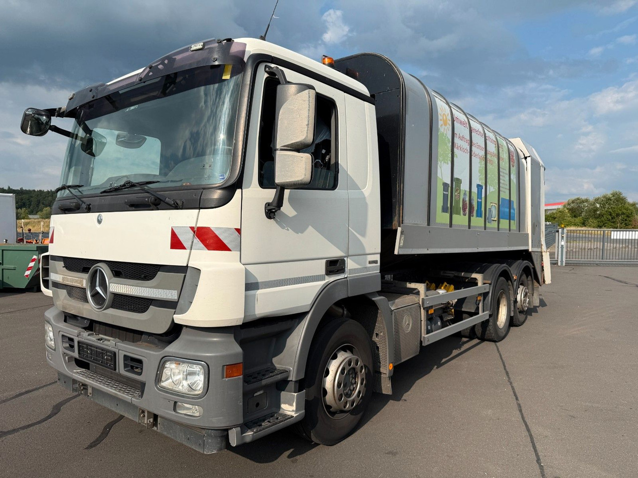 Mercedes-Benz Actros MP3 2532 6x2 Faun Rotorpress 521 - Kamion za odvoz smeća: slika Mercedes-Benz Actros MP3 2532 6x2 Faun Rotorpress 521 - Kamion za odvoz smeća Mercedes-Benz Actros MP3 2532 6x2 Faun Rotorpress 521 - Kamion za odvoz smeća: slika Mercedes-Benz Actros MP3 2532 6x2 Faun Rotorpress 521 - Kamion za odvoz smeća