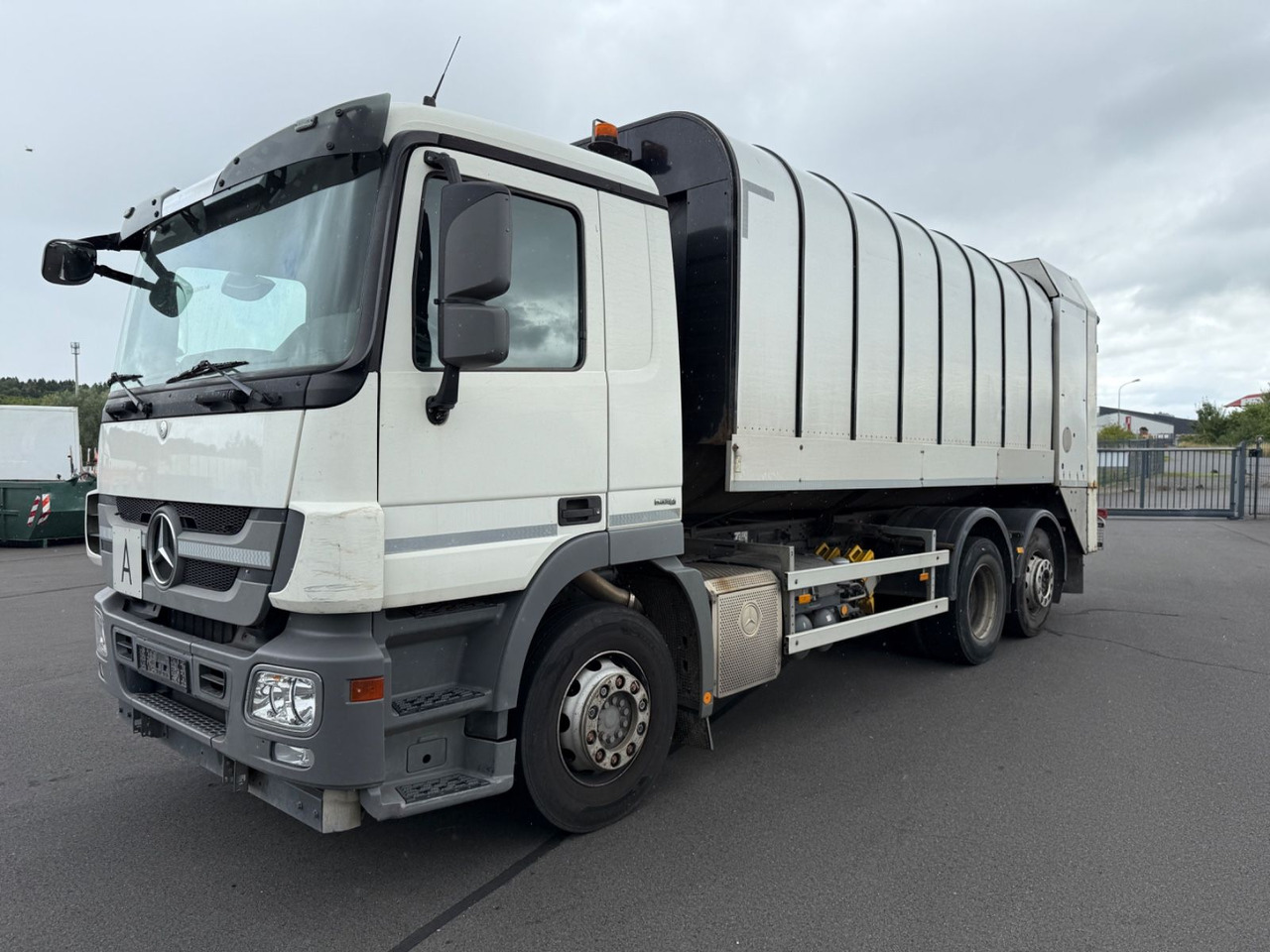 Mercedes-Benz Actros MP3 2532 6x2 Faun Rotorpress 521 - Kamion za odvoz smeća: slika Mercedes-Benz Actros MP3 2532 6x2 Faun Rotorpress 521 - Kamion za odvoz smeća Mercedes-Benz Actros MP3 2532 6x2 Faun Rotorpress 521 - Kamion za odvoz smeća: slika Mercedes-Benz Actros MP3 2532 6x2 Faun Rotorpress 521 - Kamion za odvoz smeća