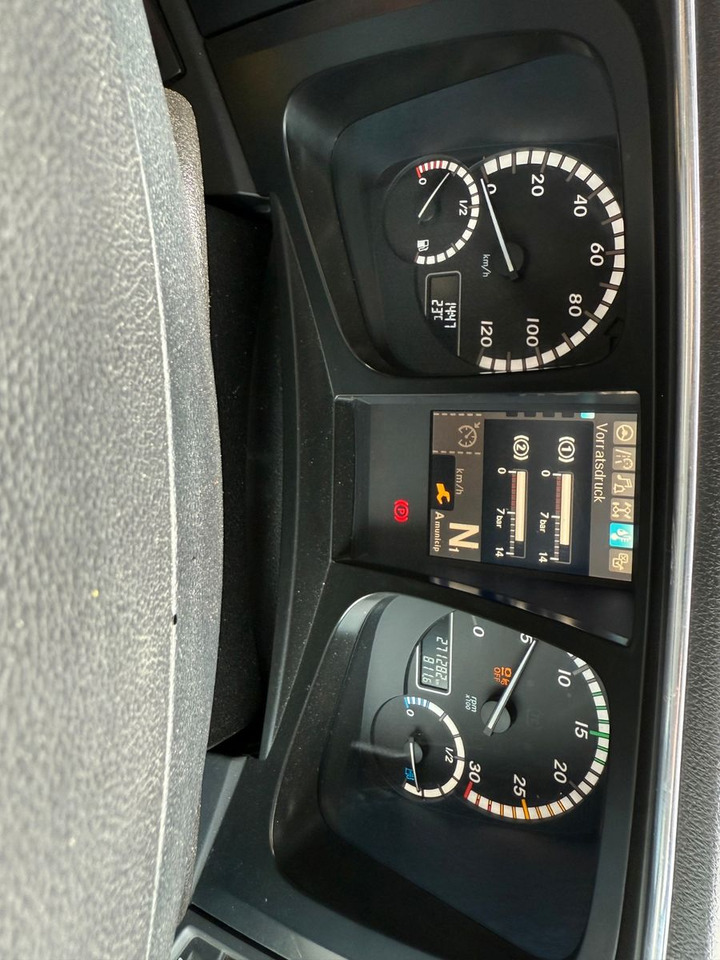 Kamion za odvoz smeća Mercedes-Benz Antos 2533 Seitenlader Zoeller SLF XL: slika Kamion za odvoz smeća Mercedes-Benz Antos 2533 Seitenlader Zoeller SLF XL Kamion za odvoz smeća Mercedes-Benz Antos 2533 Seitenlader Zoeller SLF XL: slika Kamion za odvoz smeća Mercedes-Benz Antos 2533 Seitenlader Zoeller SLF XL