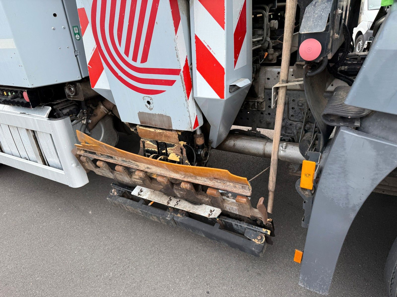 Kamion za odvoz smeća Mercedes-Benz Antos 2533 Seitenlader Zoeller SLF XL: slika Kamion za odvoz smeća Mercedes-Benz Antos 2533 Seitenlader Zoeller SLF XL Kamion za odvoz smeća Mercedes-Benz Antos 2533 Seitenlader Zoeller SLF XL: slika Kamion za odvoz smeća Mercedes-Benz Antos 2533 Seitenlader Zoeller SLF XL