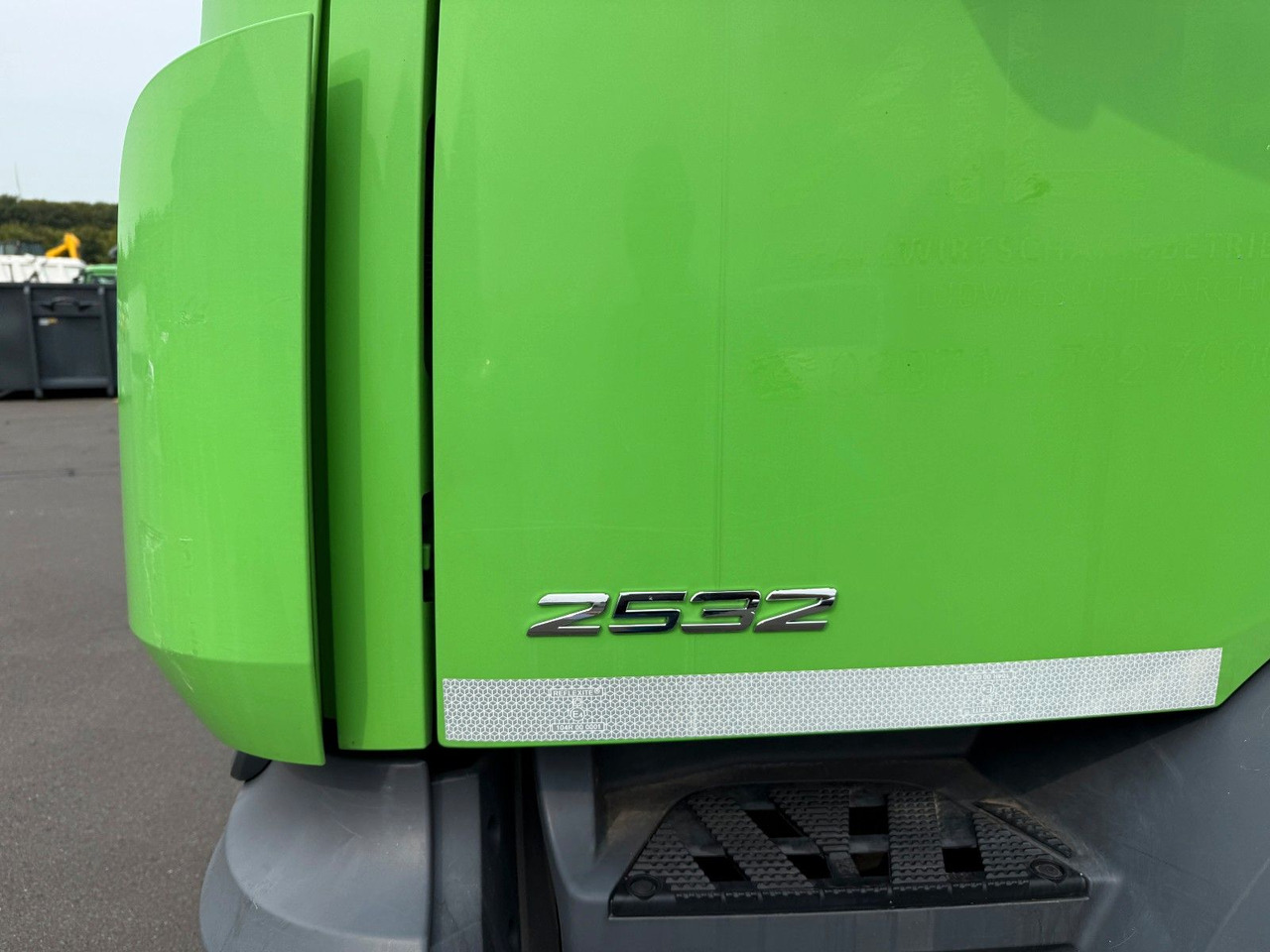 Kamion za odvoz smeća Mercedes-Benz Antos 2533 Seitenlader Zoeller SLF XL: slika Kamion za odvoz smeća Mercedes-Benz Antos 2533 Seitenlader Zoeller SLF XL Kamion za odvoz smeća Mercedes-Benz Antos 2533 Seitenlader Zoeller SLF XL: slika Kamion za odvoz smeća Mercedes-Benz Antos 2533 Seitenlader Zoeller SLF XL