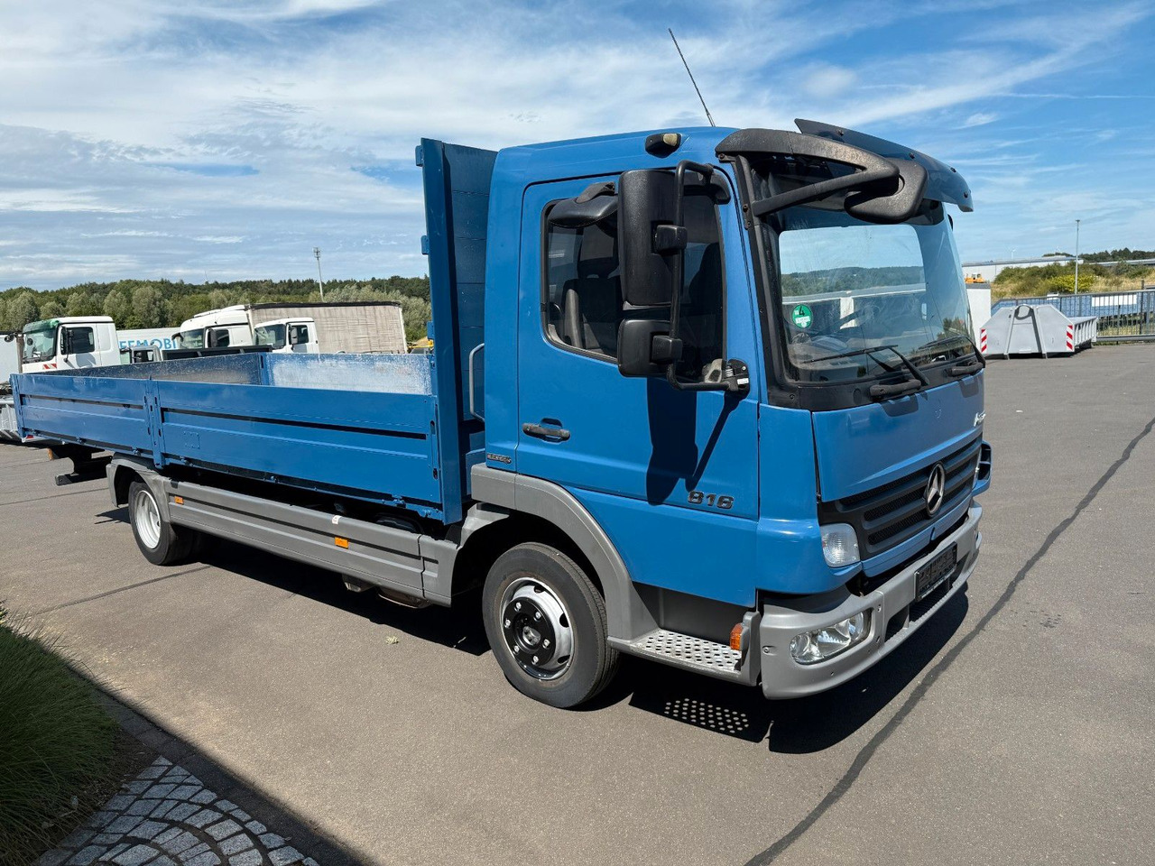 Mercedes-Benz Atego 816 Euro 5 AHK + Druckluftanschlüssen - Kamion s otvorenim sandukom: slika Mercedes-Benz Atego 816 Euro 5 AHK + Druckluftanschlüssen - Kamion s otvorenim sandukom Mercedes-Benz Atego 816 Euro 5 AHK + Druckluftanschlüssen - Kamion s otvorenim sandukom: slika Mercedes-Benz Atego 816 Euro 5 AHK + Druckluftanschlüssen - Kamion s otvorenim sandukom