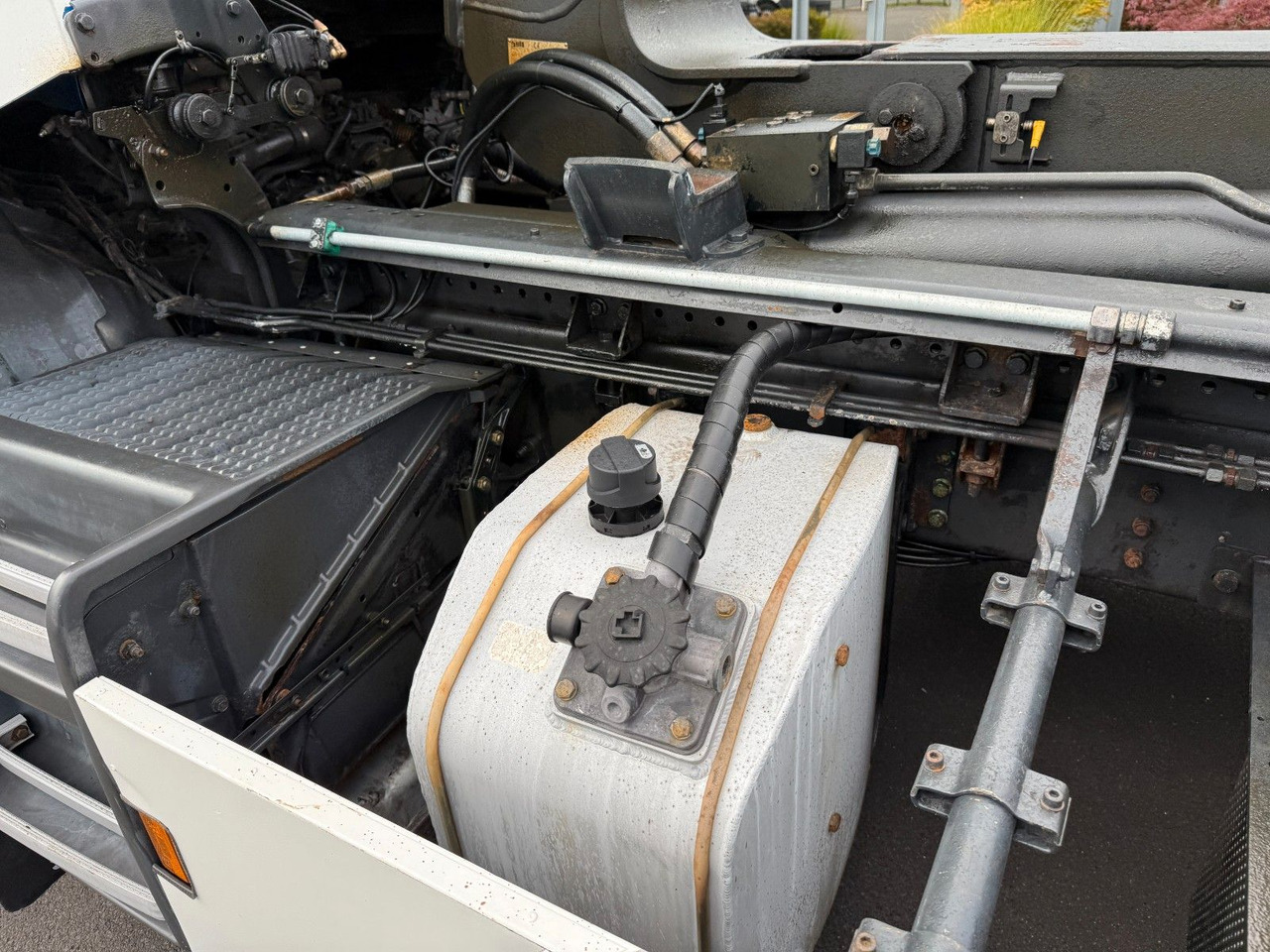 Kamion s kukastom dizalicom Scania G 440 LB 6x2 Knickhaken Retarder, Klima: slika Kamion s kukastom dizalicom Scania G 440 LB 6x2 Knickhaken Retarder, Klima