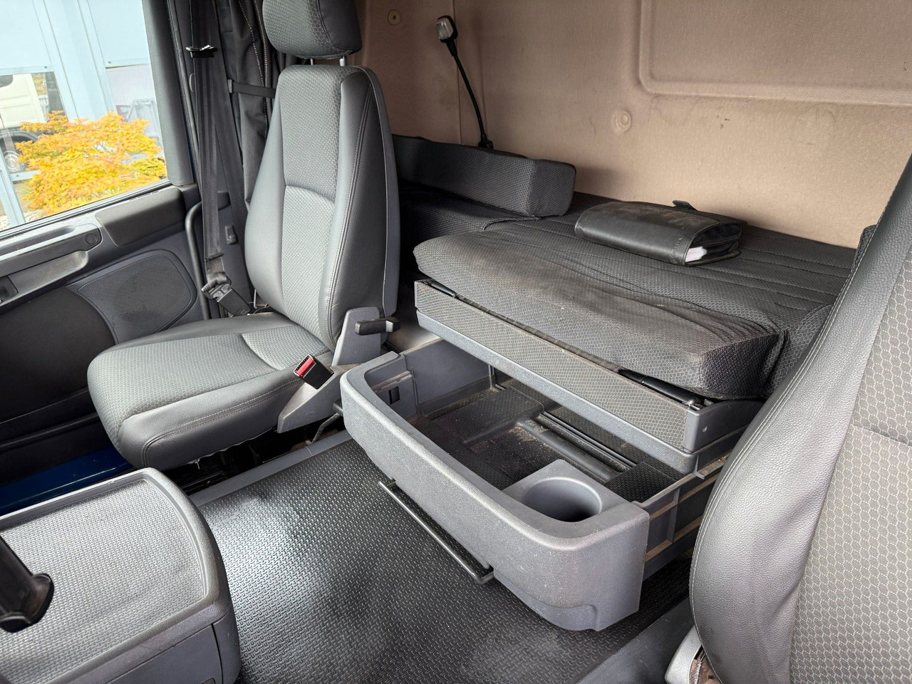 Kamion s kukastom dizalicom Scania G 440 LB 6x2 Knickhaken Retarder, Klima: slika Kamion s kukastom dizalicom Scania G 440 LB 6x2 Knickhaken Retarder, Klima
