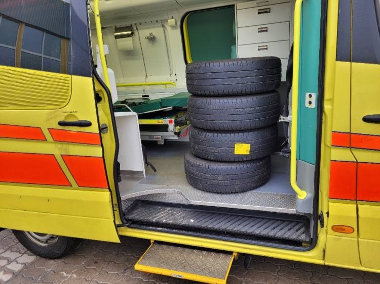 MERCEDES – BENZ SPRINTER 2.2D AMBULANCE (PROFILE) KLIMA 11.2014 EURO 5 - Vozilo hitne pomoći: slika MERCEDES – BENZ SPRINTER 2.2D AMBULANCE (PROFILE) KLIMA 11.2014 EURO 5 - Vozilo hitne pomoći MERCEDES – BENZ SPRINTER 2.2D AMBULANCE (PROFILE) KLIMA 11.2014 EURO 5 - Vozilo hitne pomoći: slika MERCEDES – BENZ SPRINTER 2.2D AMBULANCE (PROFILE) KLIMA 11.2014 EURO 5 - Vozilo hitne pomoći