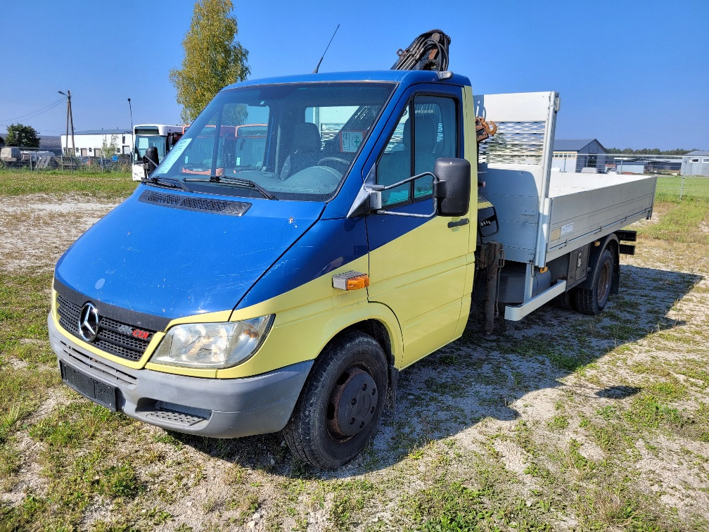 MERCEDES – BENZ SPRINTER 616CDI HIAB 027-2 Crane 10.2004 - Dostavno vozilo s ravnom platformom: slika MERCEDES – BENZ SPRINTER 616CDI HIAB 027-2 Crane 10.2004 - Dostavno vozilo s ravnom platformom MERCEDES – BENZ SPRINTER 616CDI HIAB 027-2 Crane 10.2004 - Dostavno vozilo s ravnom platformom: slika MERCEDES – BENZ SPRINTER 616CDI HIAB 027-2 Crane 10.2004 - Dostavno vozilo s ravnom platformom